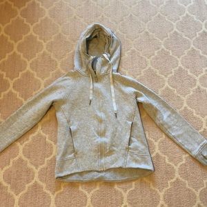 Grey lulu lemon sweatshirt